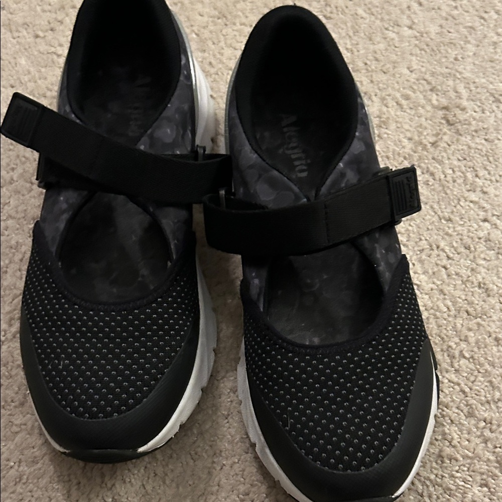 Alegria Women's Black Athletic Mary Jane Shoes